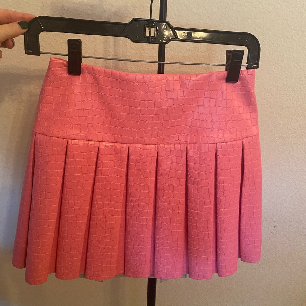 Alice + Olivia Pink Pleated Skirt